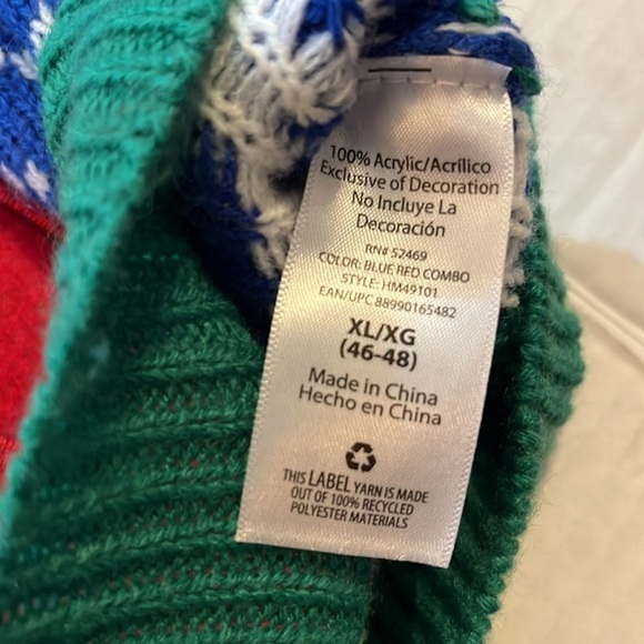 Holiday time-XL(46-48)-Ugly Christmas sweater. Santa in sunglasses embroidered. - Picture 10 of 15